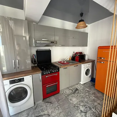 Emanuel Luxury Năvodari