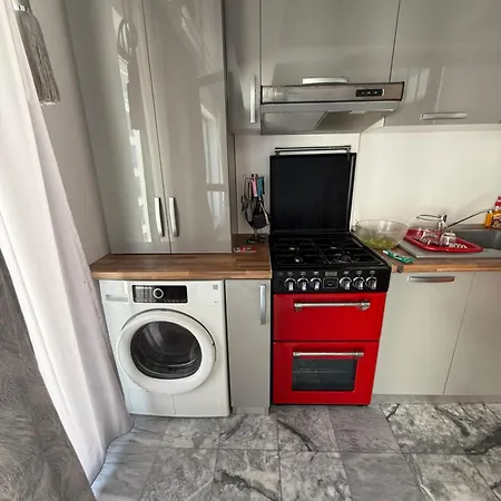 Emanuel Luxury Lägenhet