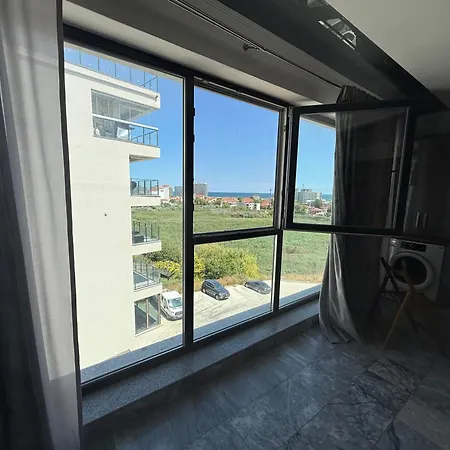 Emanuel Luxury アパート